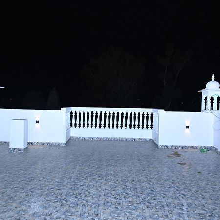 Hotel Moon Mahal Jaipur Ngoại thất bức ảnh